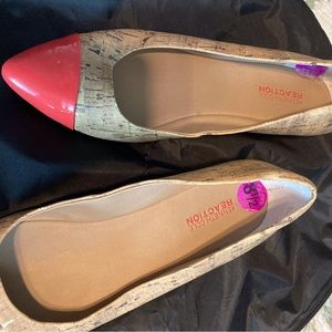 Kenneth Cole Reaction orange/tan flats. 8.5